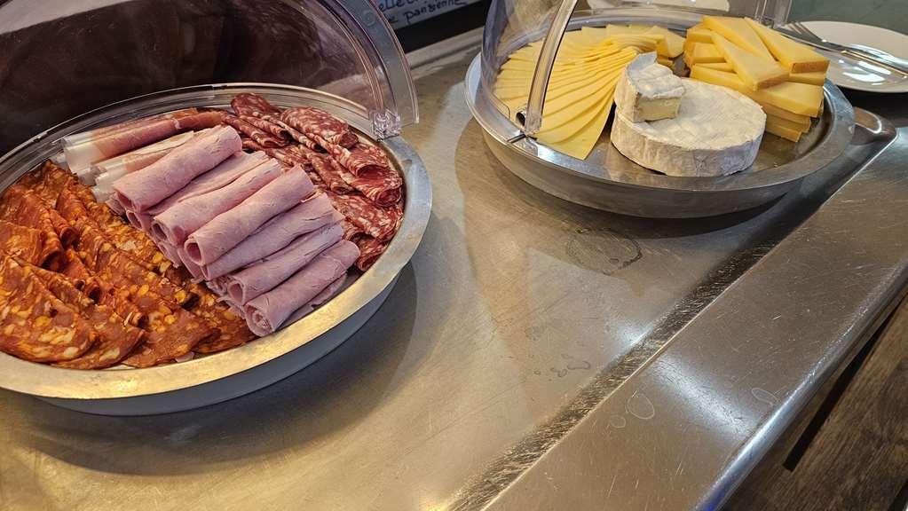 Brit Hotel Plaisance A9/A61 纳博讷 餐厅 照片