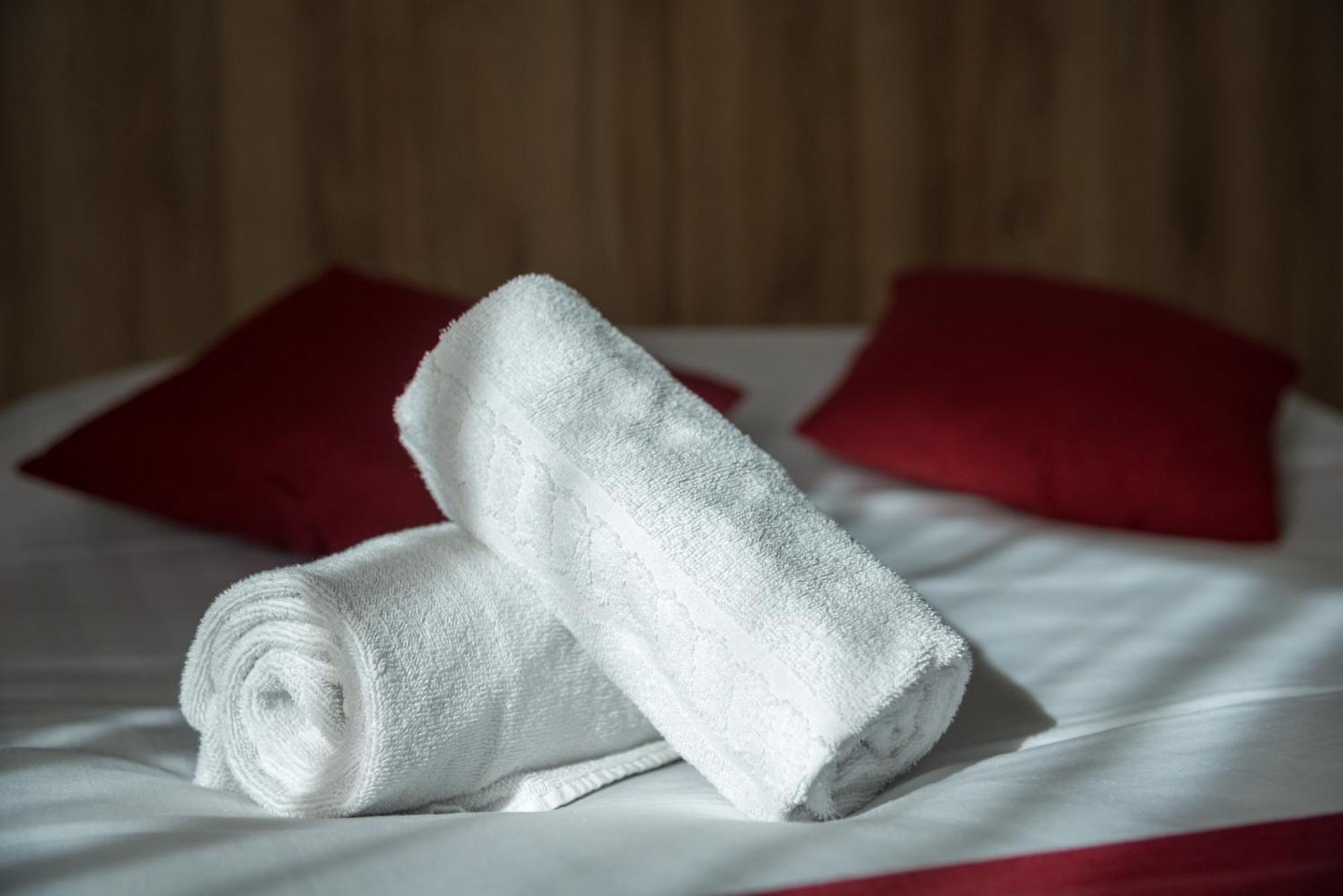 Brit Hotel Plaisance A9/A61 纳博讷 外观 照片