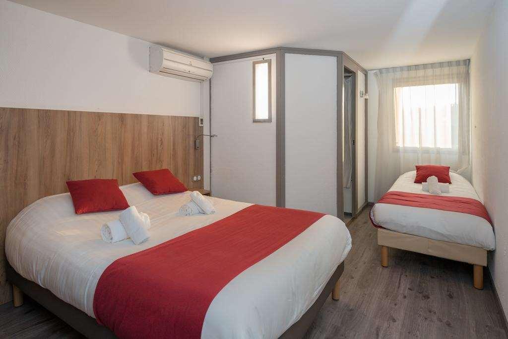 Brit Hotel Plaisance A9/A61 纳博讷 客房 照片