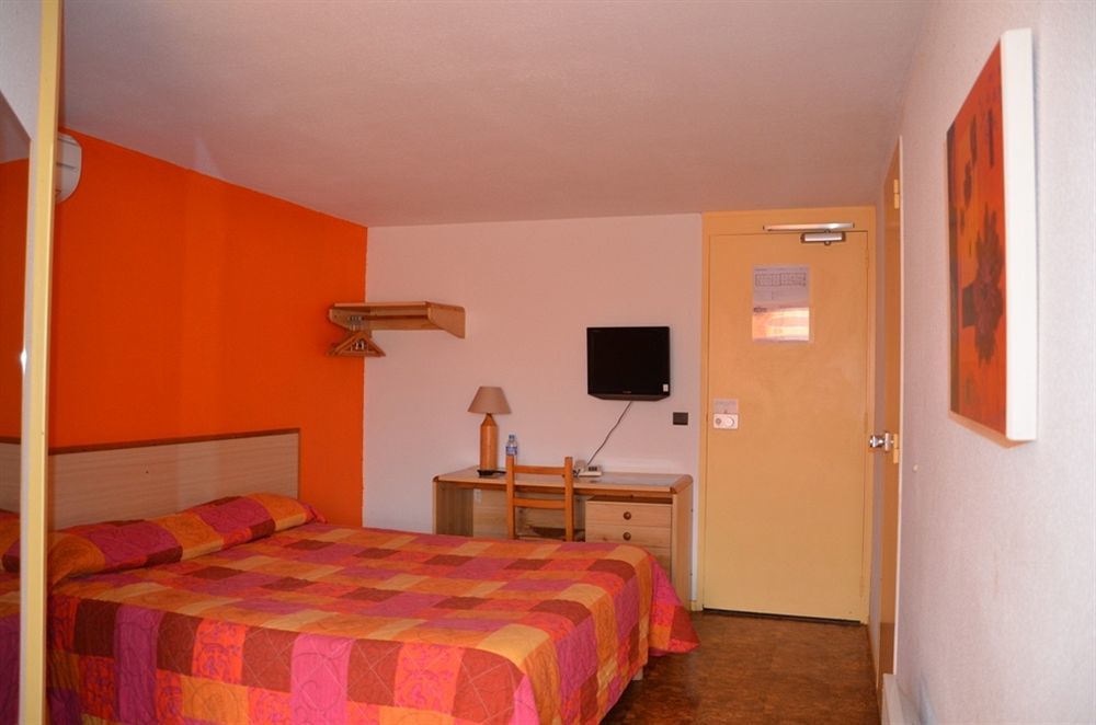 Brit Hotel Plaisance A9/A61 纳博讷 外观 照片