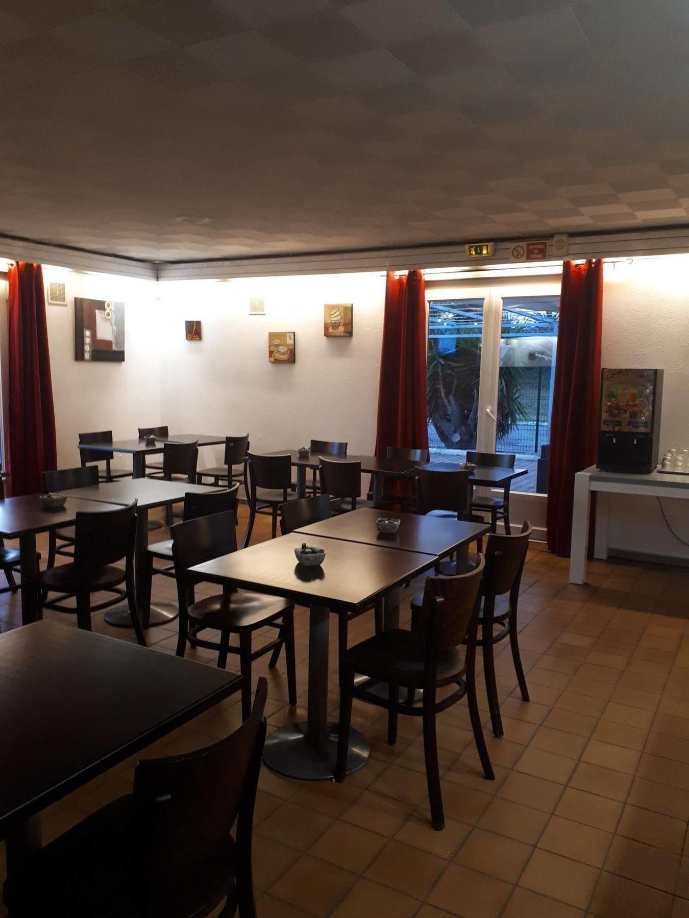 Brit Hotel Plaisance A9/A61 纳博讷 外观 照片
